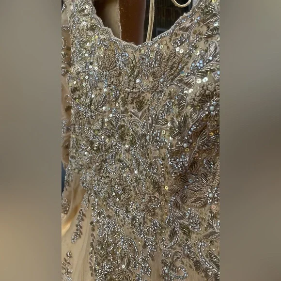 Bay Chic Bridal Gown - Picture 3 of 4